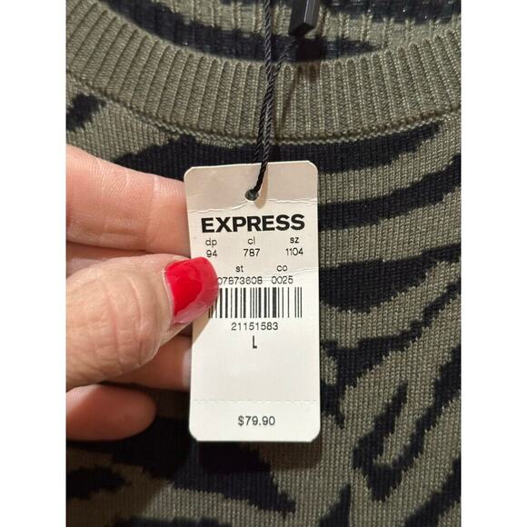 NWT Express Green Zebra Long Sleeve Ribbed Ruffle Hem Sweater Dress Size Large - Picture 5 of 9
